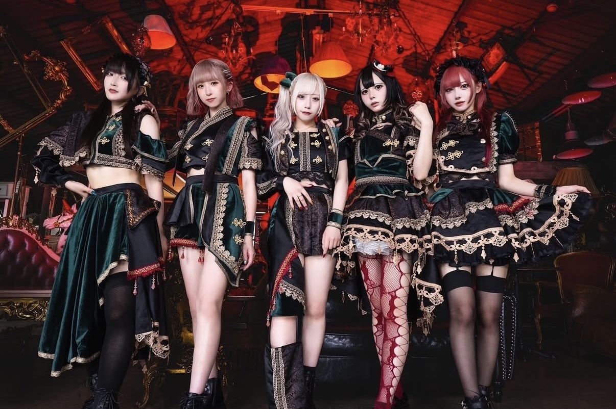 アイドル、コンカフェ様などへ衣装を製作致します 衣装デザイナーが1着1着衣装を製作致します。 イメージ1