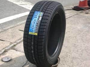 自宅でのタイヤの保管方法についてお伝えします 安く、劣化させない保管方法です。省スペースです。 イメージ1