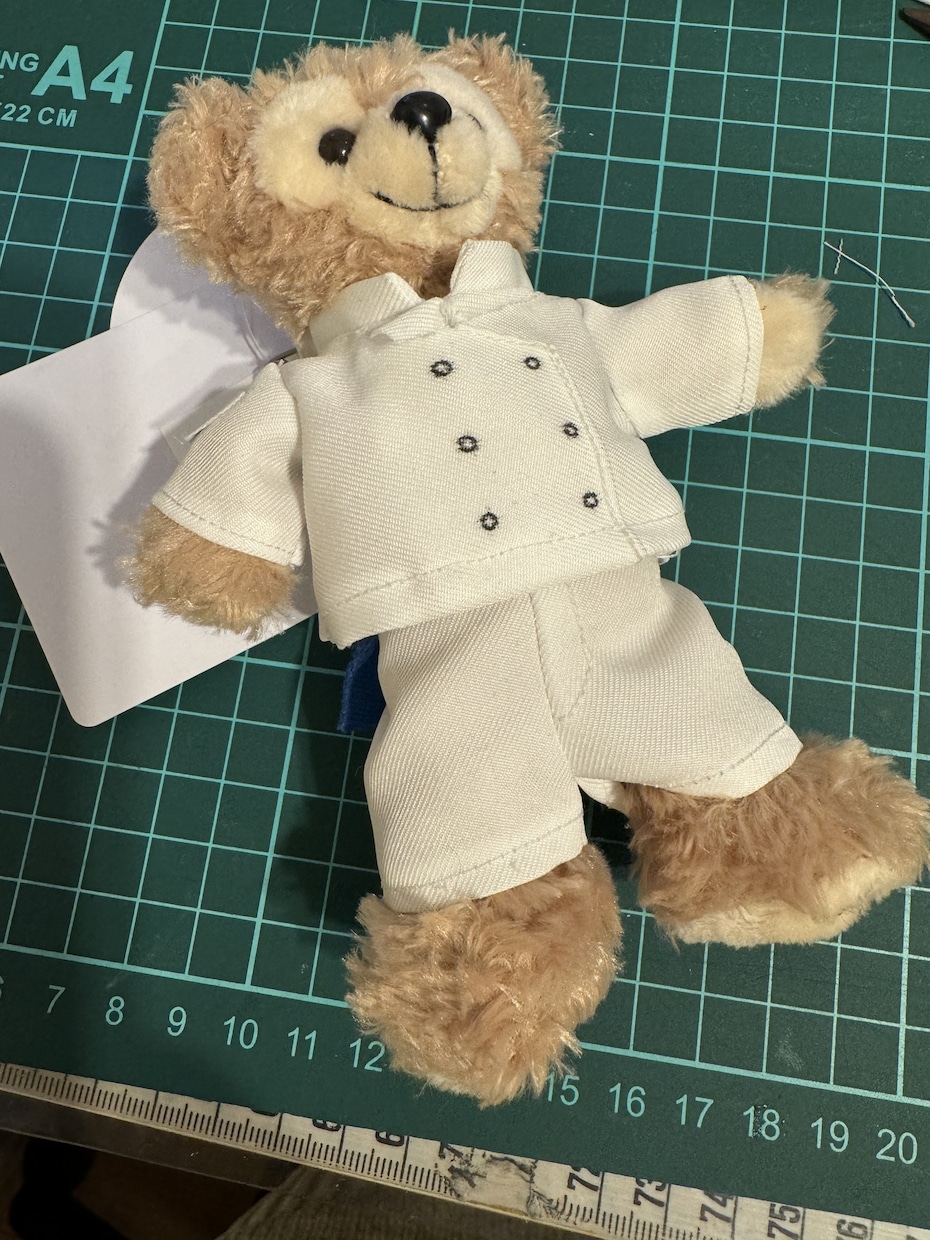 ぬいぐるみやお人形のお洋服作ります コスチュームデザイナーが素材にこだわって制作するお洋服です。 イメージ4