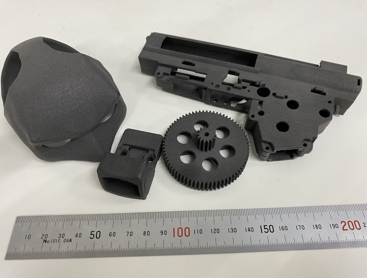 ナイロン12 SLS造形方式プリンタで出力します 高強度樹脂ナイロン12で3Dデータを安価で出力します。 イメージ1