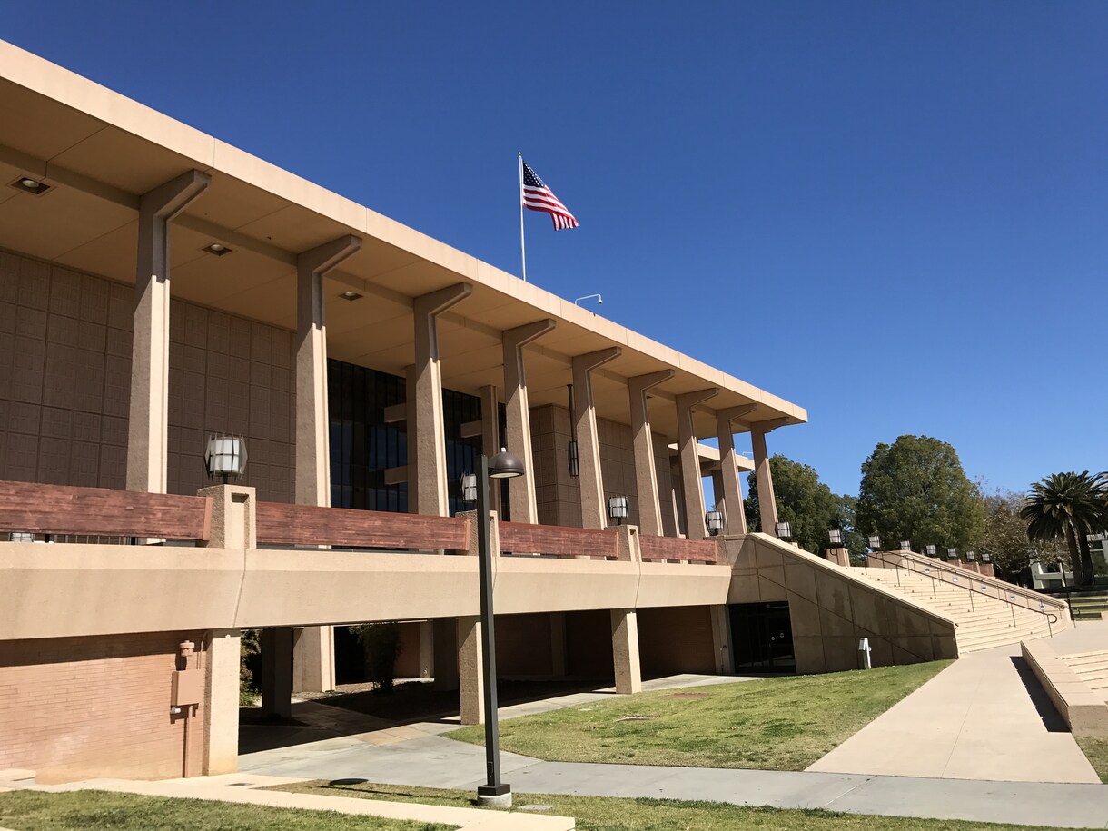 アメリカ大学留学、最短卒業方法教えます アメリカ大学の単位取得にはコツがいります。 イメージ1