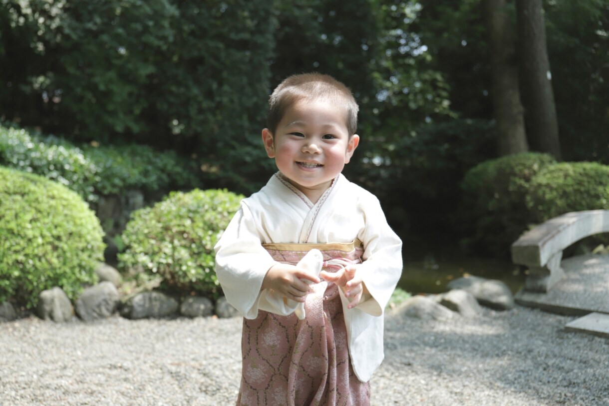 ご家族の温かい時間を写真で残します 自然な表情と家族の絆をしっかり撮影 イメージ1