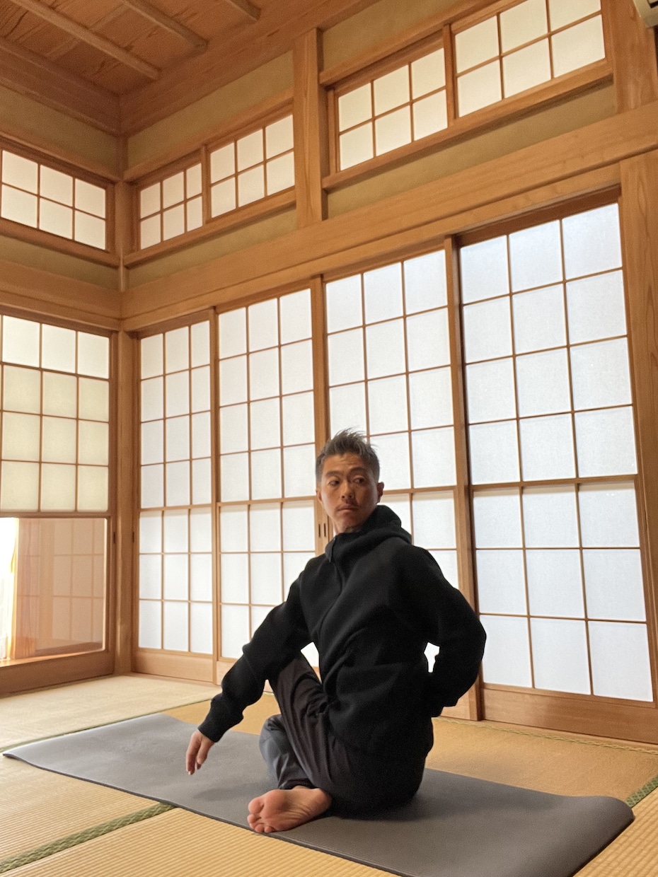 パーソナルYOGA1ヶ月間好きな時間で受けられます ヨガインストラクターのオンラインレッスンを1ケ月間受け放題 イメージ5