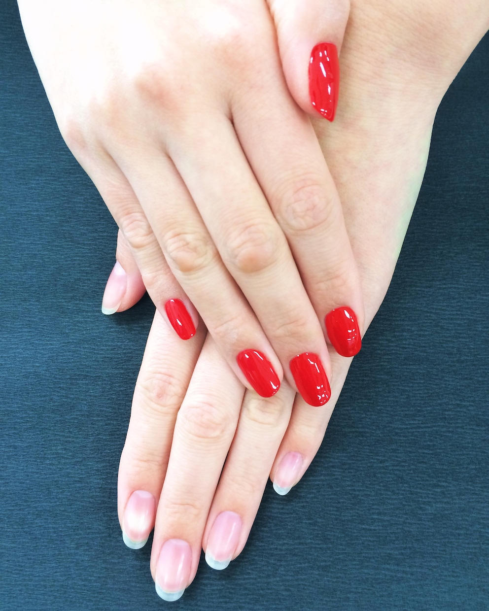 手のパーツモデル・ハンドモデルの依頼を募集します 手の素材写真動画、広告やweb、EC等必要とされている方へ イメージ1