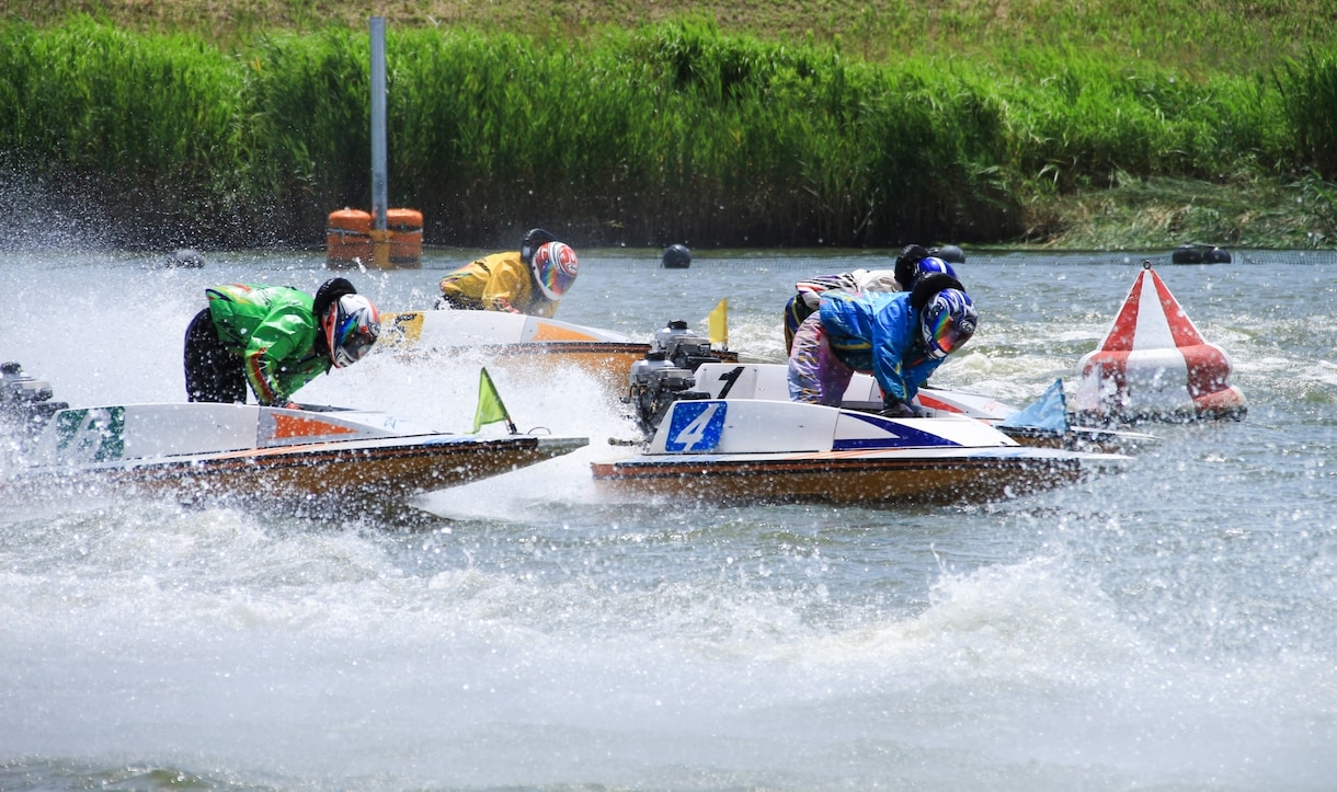 競艇予想AIを開発します カレンダーからレースを選択して簡単予測！ イメージ1
