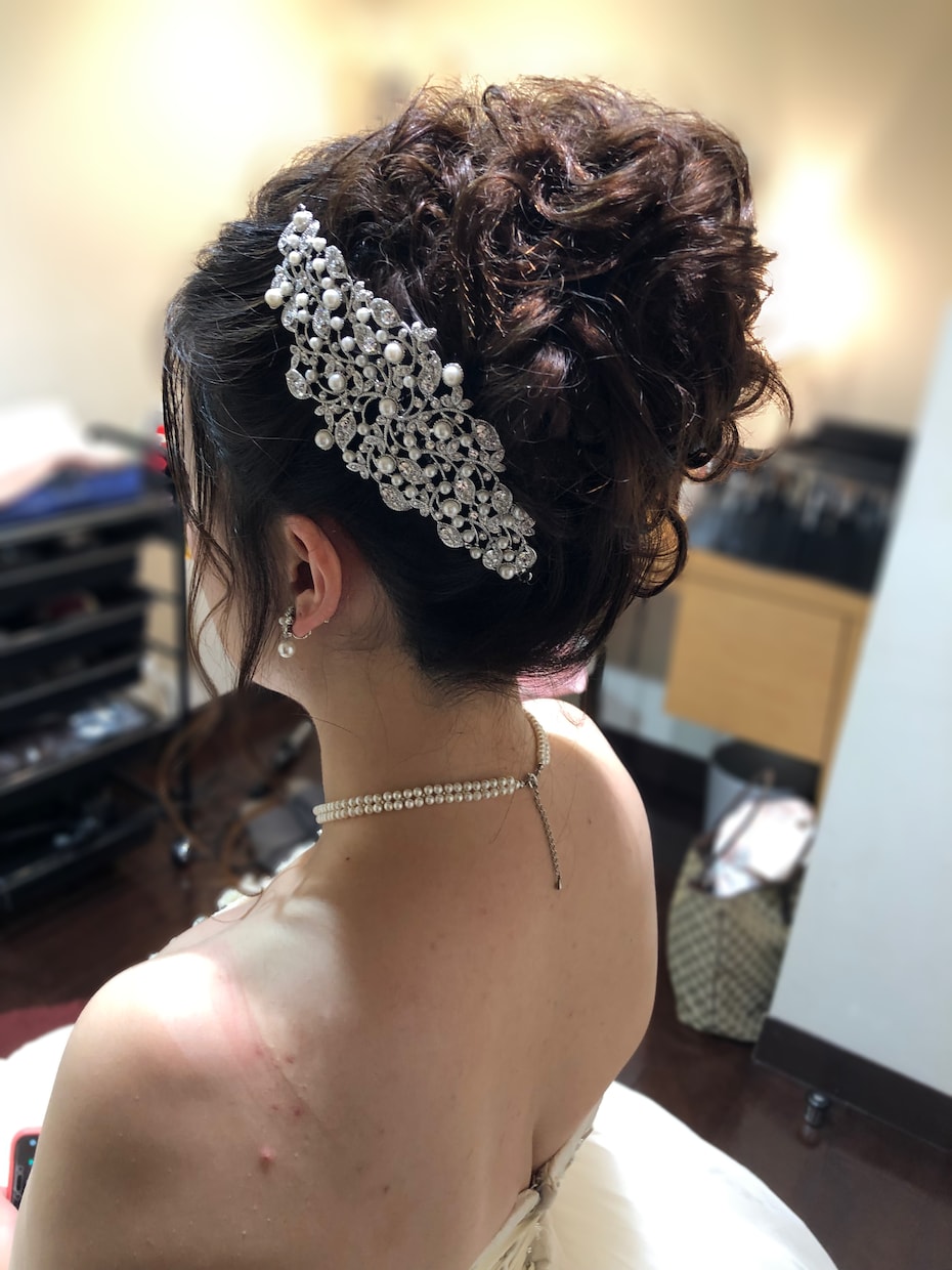 ブライダルヘアメイク花嫁様の魅力引き出します ブライダルヘアメイク提案、ご相談乗ります⭐︎ イメージ7