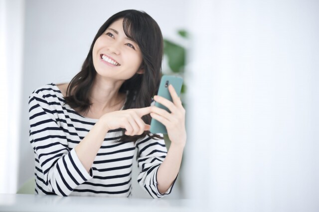 うんうん、と聞いて、うなずきます 評価しない。否定しない。ため息でも武勇伝でも、ゆるく聞きます イメージ5