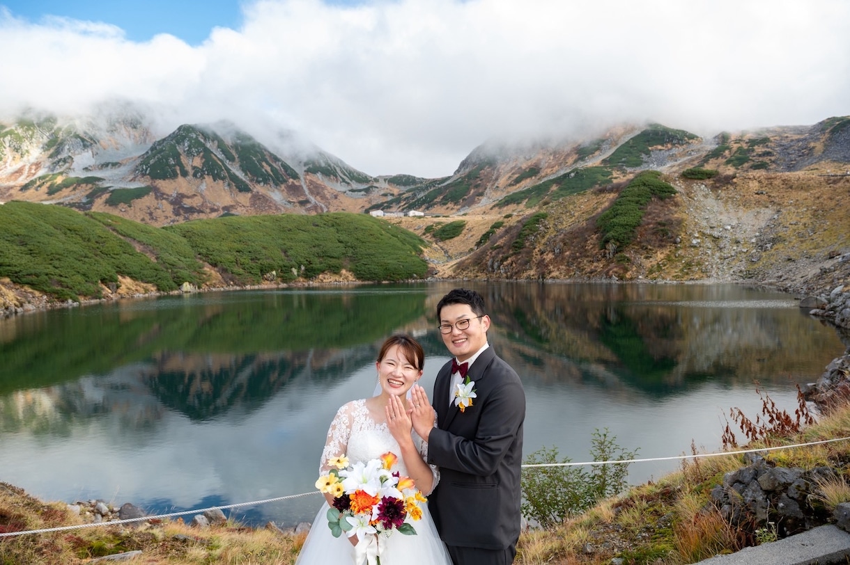 山でウェディングフォト撮ります 登山をしながら前撮り・後撮り・ロケーションフォト！ イメージ4