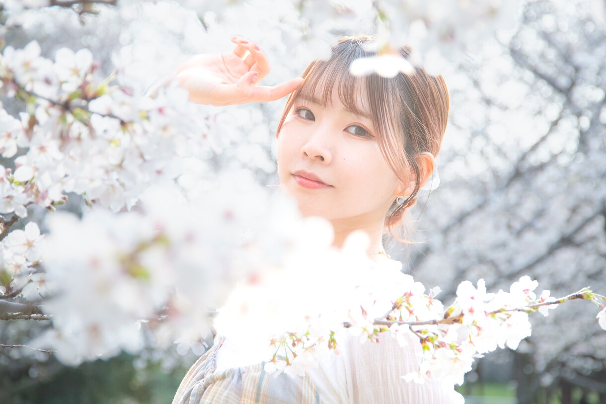 あなたらしさが伝わるSNS・宣材写真を撮影します やさしい雰囲気で自然な一枚を残します。 イメージ3