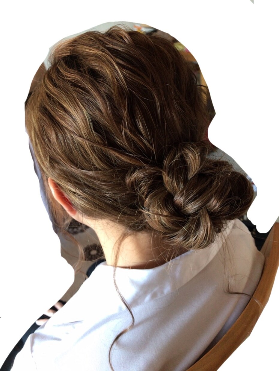 不器用さんでも簡単セルフヘアアレンジをご紹介します 元美容師の私が最強に可愛いアレンジ教えます☺︎♡ イメージ3
