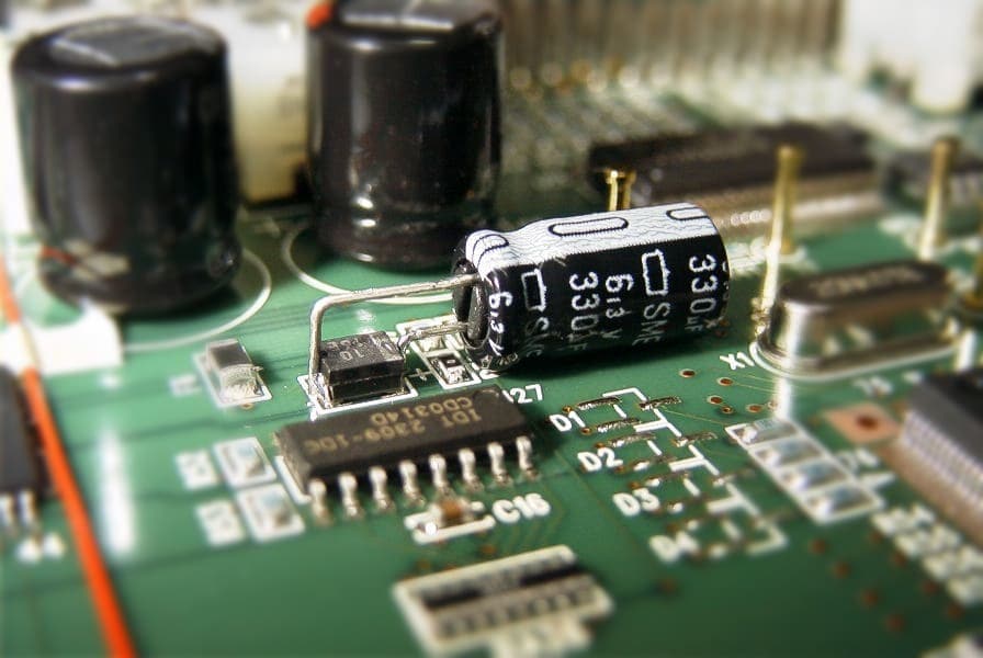 電子基板の量産の手修正、試作基板の手修正します DIP部品、SOP表面実装部品交換、ハンダ付け、修理 イメージ7