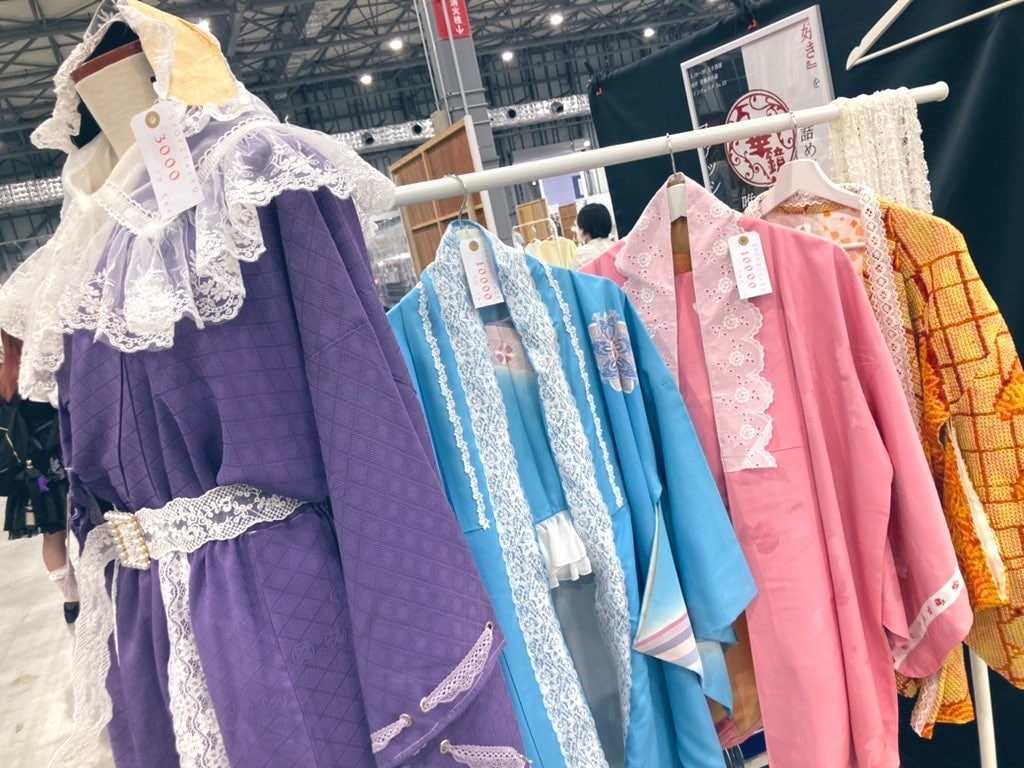 着物のリメイク致します お家で眠っている着物を2部式の新たなお洋服にリメイクします イメージ9