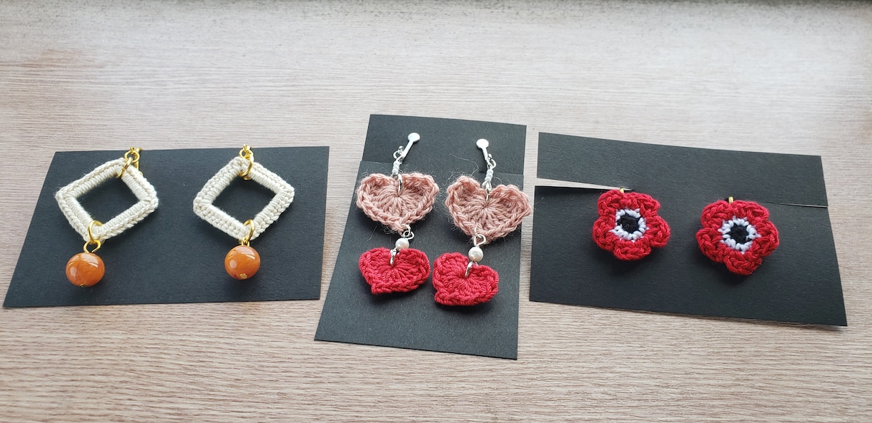 推し色のかぎ針編みアクセサリーを作成します お好きな色の糸でアクセサリーを作成、デザインもご相談ください イメージ5