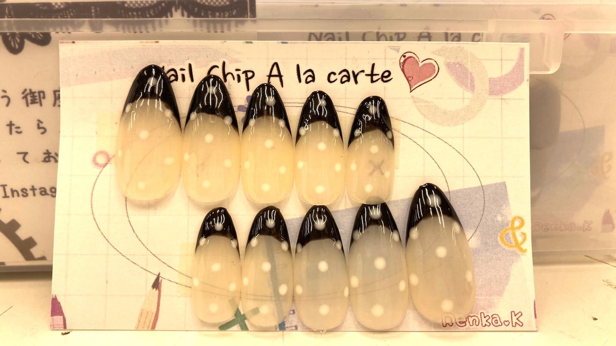 10⌒現品ネイルチップを格安で販売します 黒とクリアを組み合わせました。 イメージ1