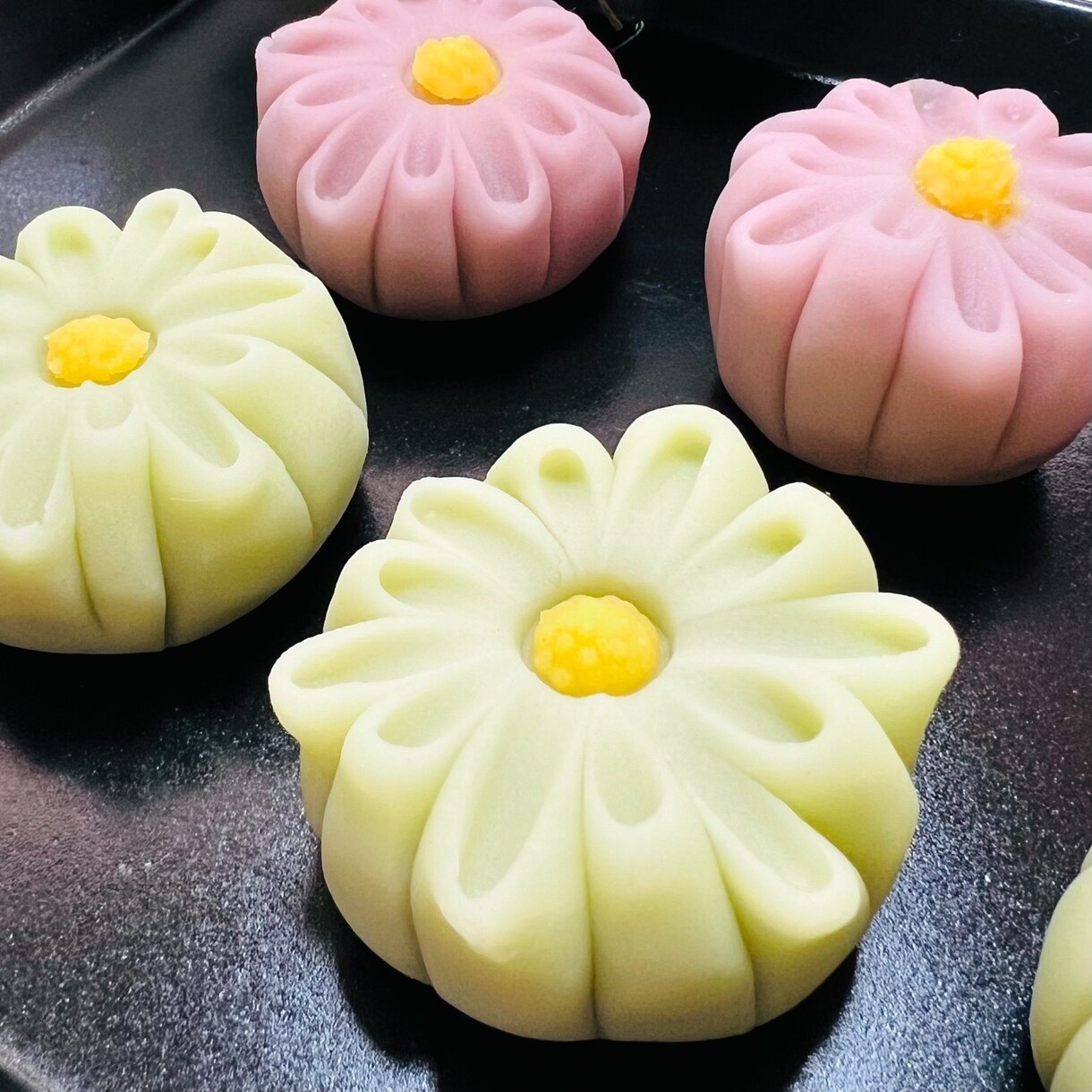 上生菓子練り切りアート®プロコース資格取得できます 誰でも和菓子屋さんになれる！職人技を取得しませんか？ イメージ2