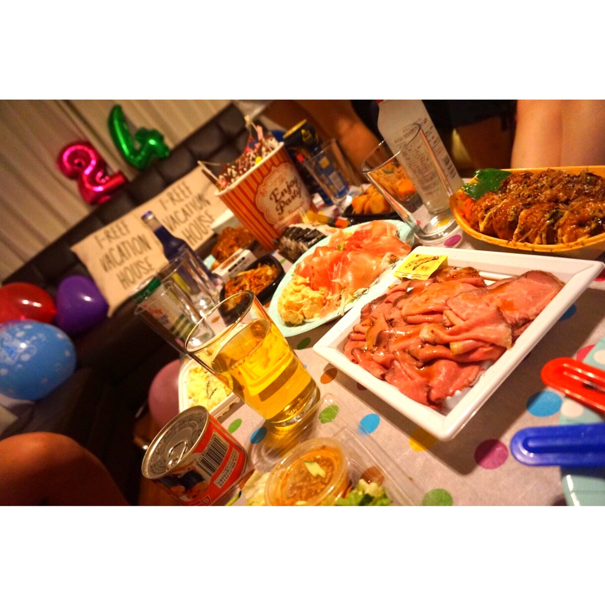 家族や友達、恋人へのサプライズムービーを作ります 結婚式や誕生日など様々なサプライズシーンでおすすめです！ イメージ2