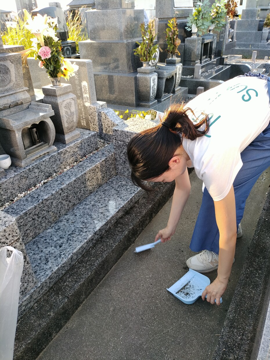 川越市内限定！お墓のお掃除代行します お墓参りに行きたいけど遠方な方など、私たちがキレイにします！ イメージ2