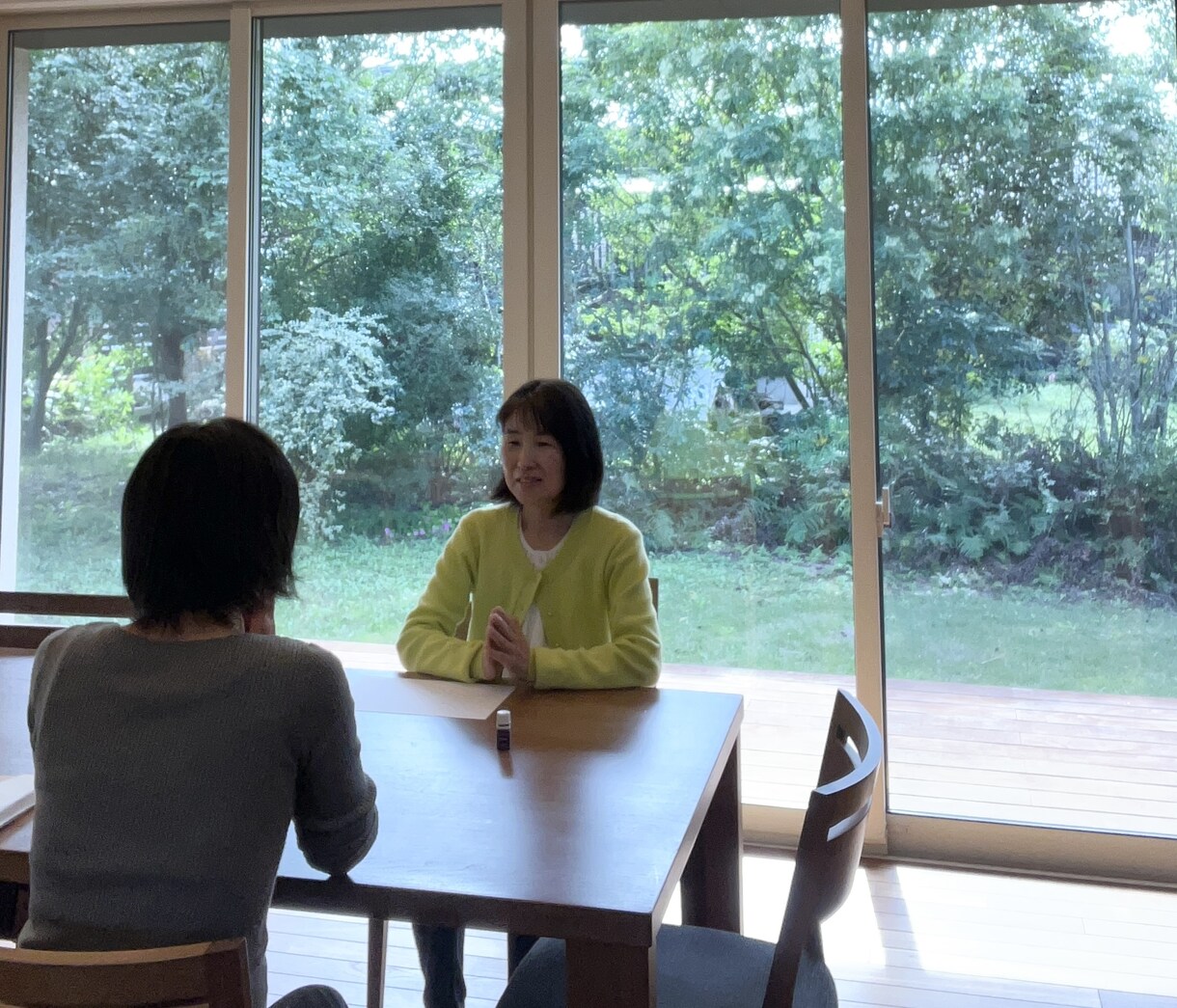 心穏やかにいられるようにあなたの声じっくり聞きます 胸が締めつけられるようなことも、未来への経験に変えましょう。 イメージ3