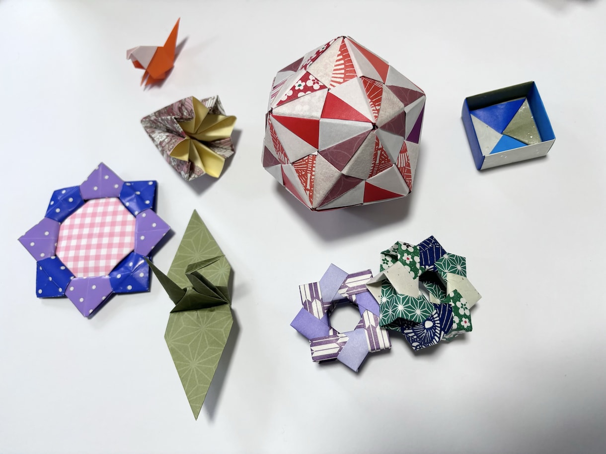 折り紙制作をお手伝いします 行事の飾りつけや、大量に制作が必要な折り紙をお手伝いします！ イメージ1
