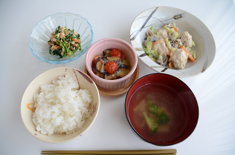 栄養バランスを考えた夕飯の献立＆レシピ提供します 管理栄養士考案！一汁三菜健康レシピ☆ イメージ1