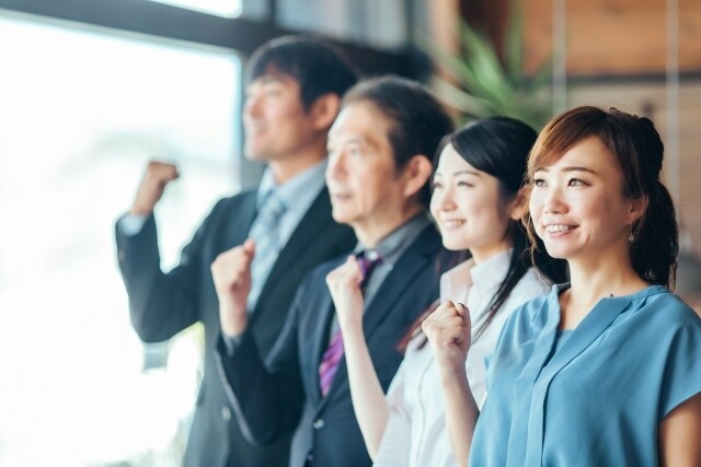 的確なアドバイスで、希望の就職を実現します 就職活動する若年者、就職氷河期世代､高齢者を応援 イメージ1