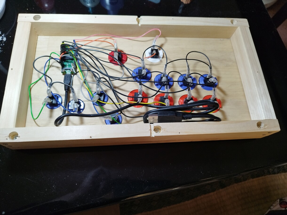 木製でのアーケードコントローラー作成承ります レバーレスタイプも作成。ボタン配置などフルオーダーメイド イメージ4