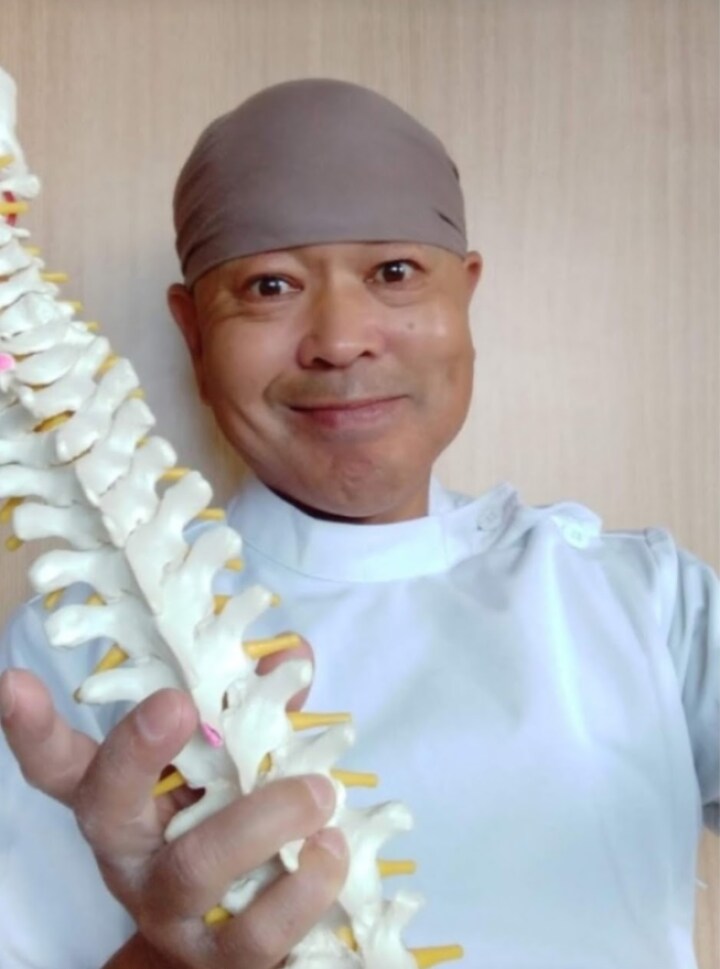 首·肩·腰をはじめとする身体の不調の相談を受けます 効果を実感できるオンライン整体 イメージ1