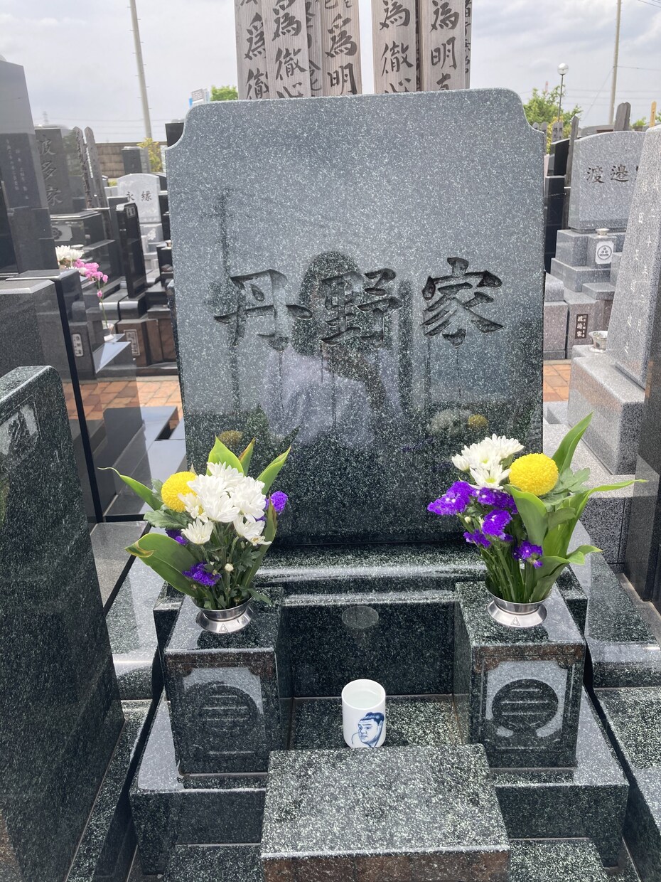 お墓参り代行します 神奈川県、東京都、千葉県、埼玉県のお墓参り代行 イメージ1