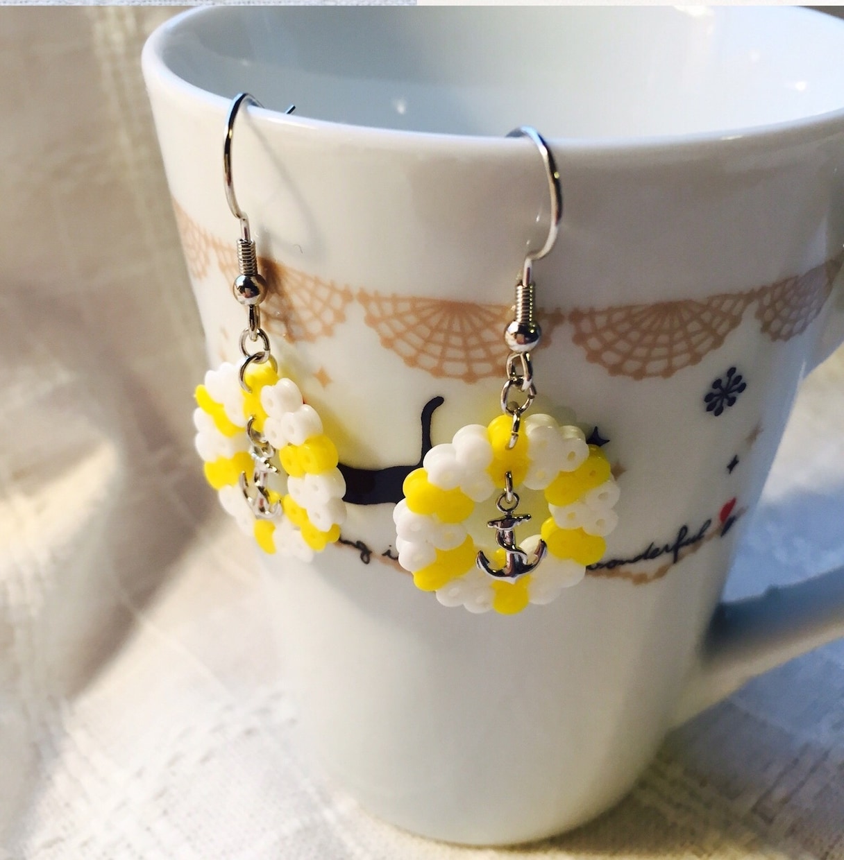 アイロンビーズのアクセサリーを販売します 小さなアイテムがあなたを笑顔にしてくれますように♡ イメージ2