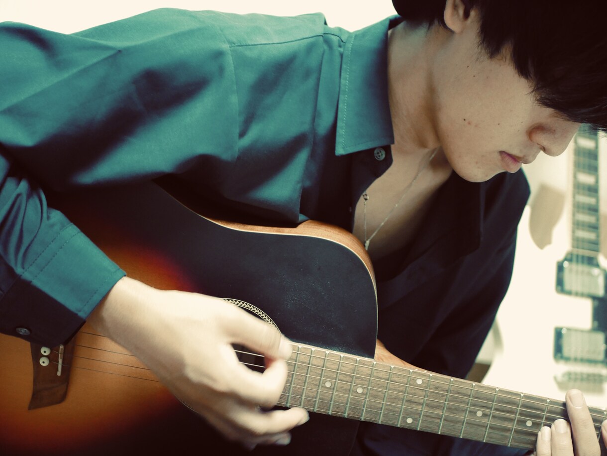 アコースティックギターの弾き方をレクチャーします とにかくなんでもいいからギターを弾いてみたいあなたへ イメージ1