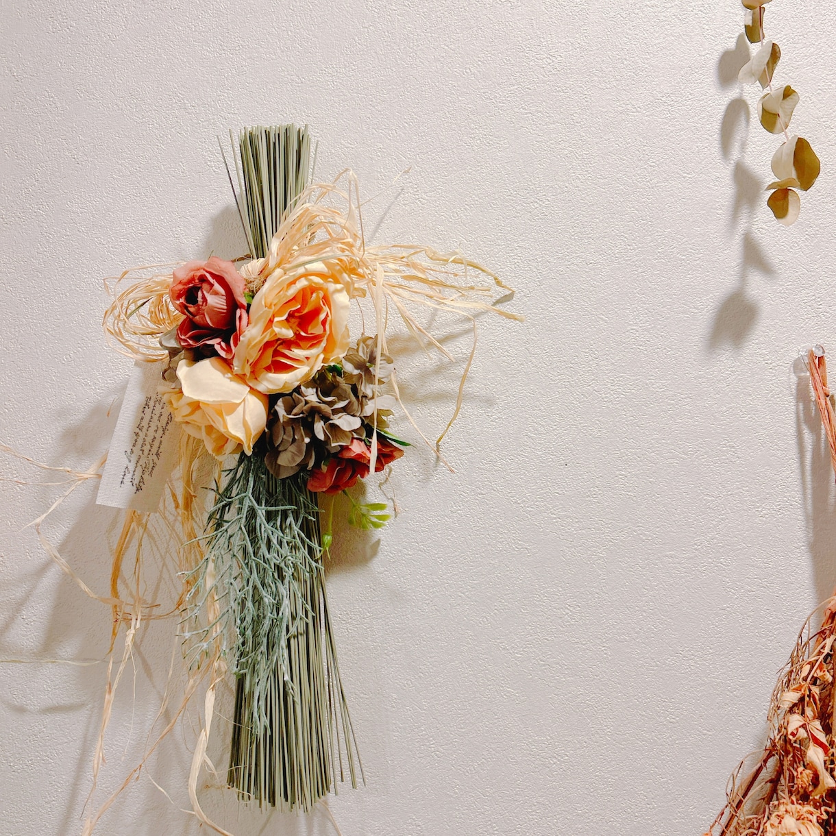 い草×造花　珍しいスワッグをお作りします い草を使った他にはない、珍しいスワッグです。自宅やギフトに！ イメージ9