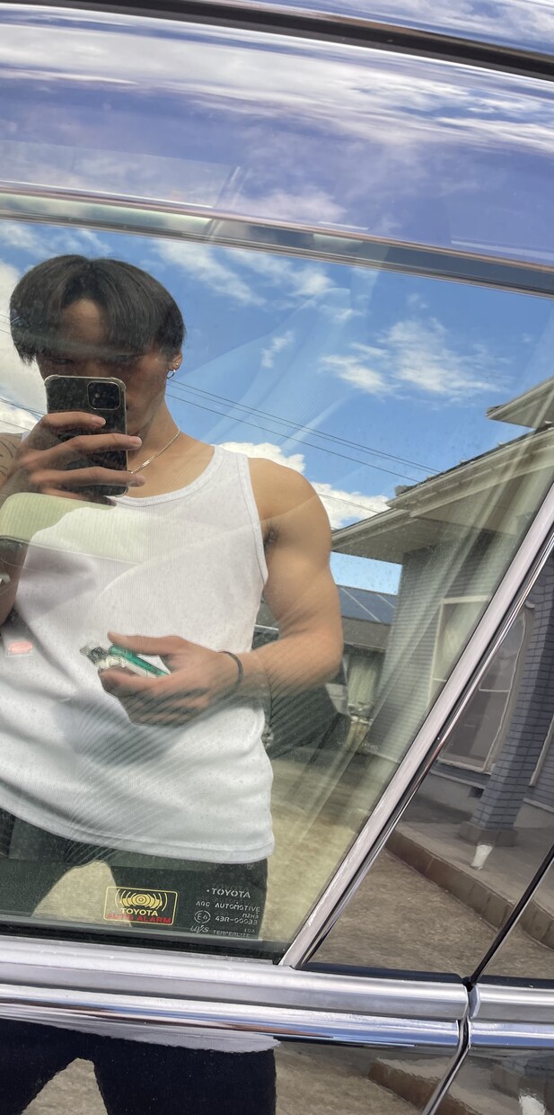 毎日が退屈な人とか笑いたい人楽しませます 20代で若いので勢いあります笑 イメージ1
