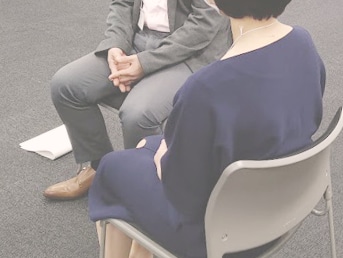人気プロ講師があなたの正しい姿勢のコーチングします きれいな姿勢で、元気と笑顔を取り戻しませんか？ イメージ1