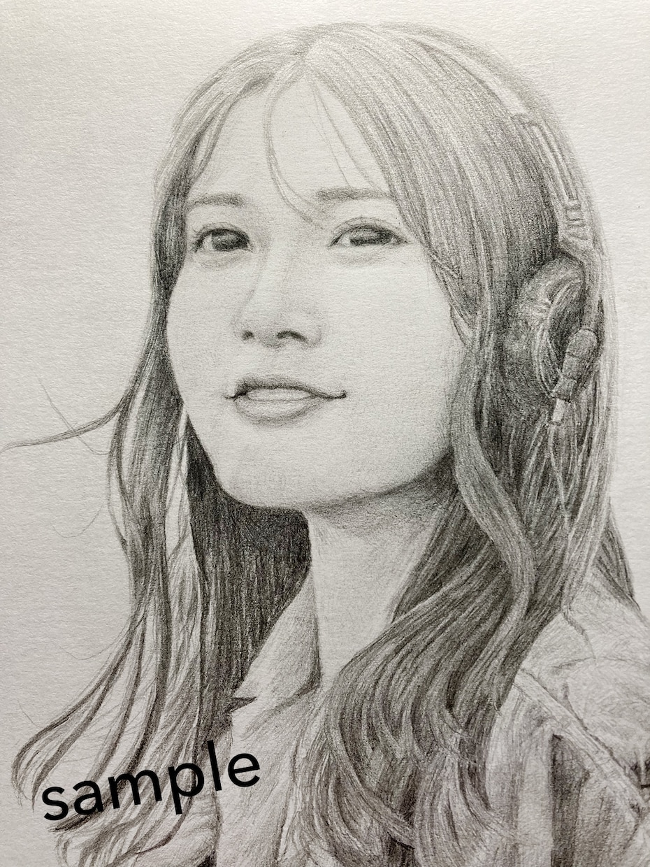 鉛筆でアナログ似顔絵(A5)を描かせていただきます お祝いや記念日などのプレゼントに最適です。 イメージ6