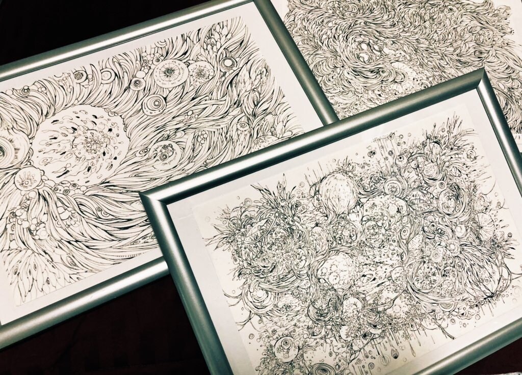 アナログ原画付きイラスト描きます 雰囲気のある人物や繊細な抽象画まで対応します！ イメージ3