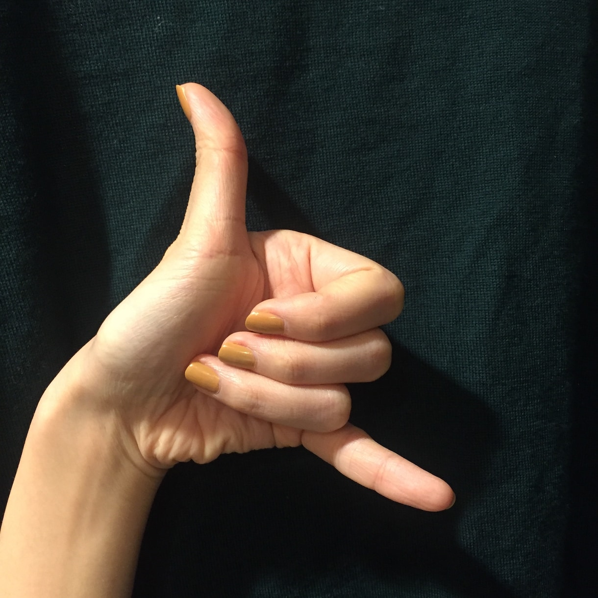 もしもし、どうしたの？と電話に出ます 飲み屋で会った普通のOLに絡むつもりで話したいことをどうぞ！ イメージ1