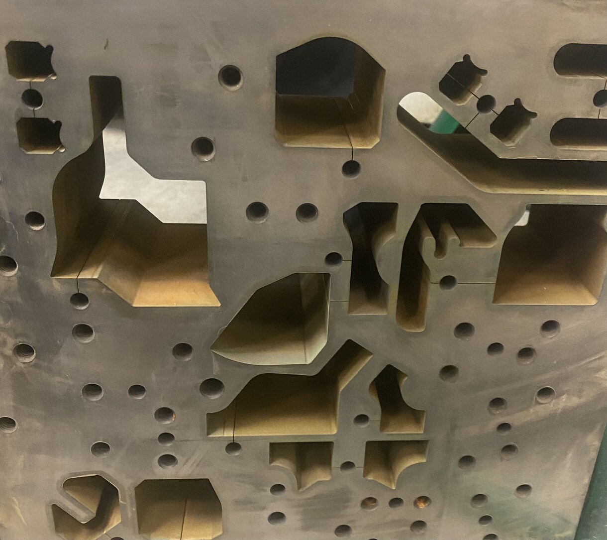 大阪の町工場、金属加工、データ作成をします 3D、2Dのデータ作成、加工のお手伝い一度相談を！！！ イメージ3