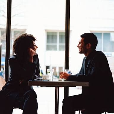 20代男性社会人アーティストがあなたと話したそうにしています。 イメージ1