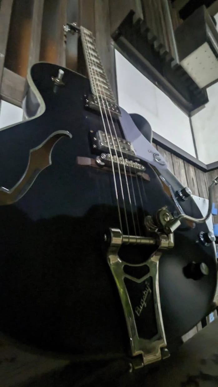 楽曲にプロ品質：ギター追加、幅広く対応します 現場で培った感性で、あなたの楽曲に『命』を吹き込みます。 イメージ1