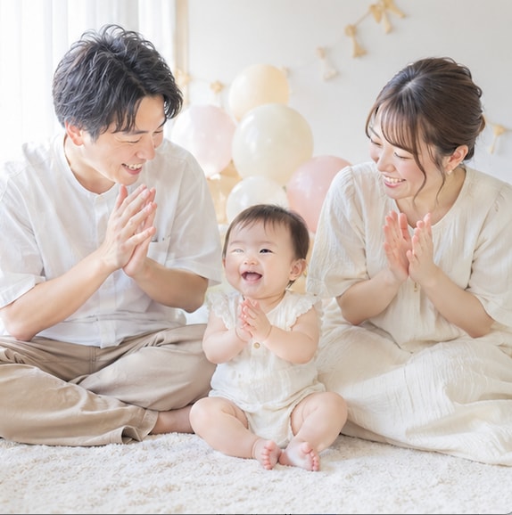 ご自宅出張！赤ちゃんやご家族の自然な写真撮影します お食い初めや百日祝い、ハーフバースデーの思い出をデータ全納品 イメージ4