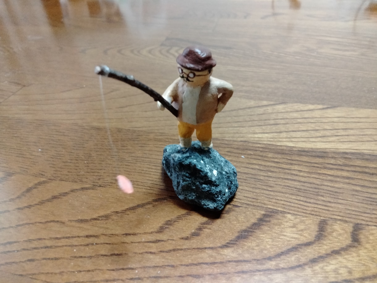 紙粘土でかわいい人や動物作ります かわいく作って欲しいものがある方