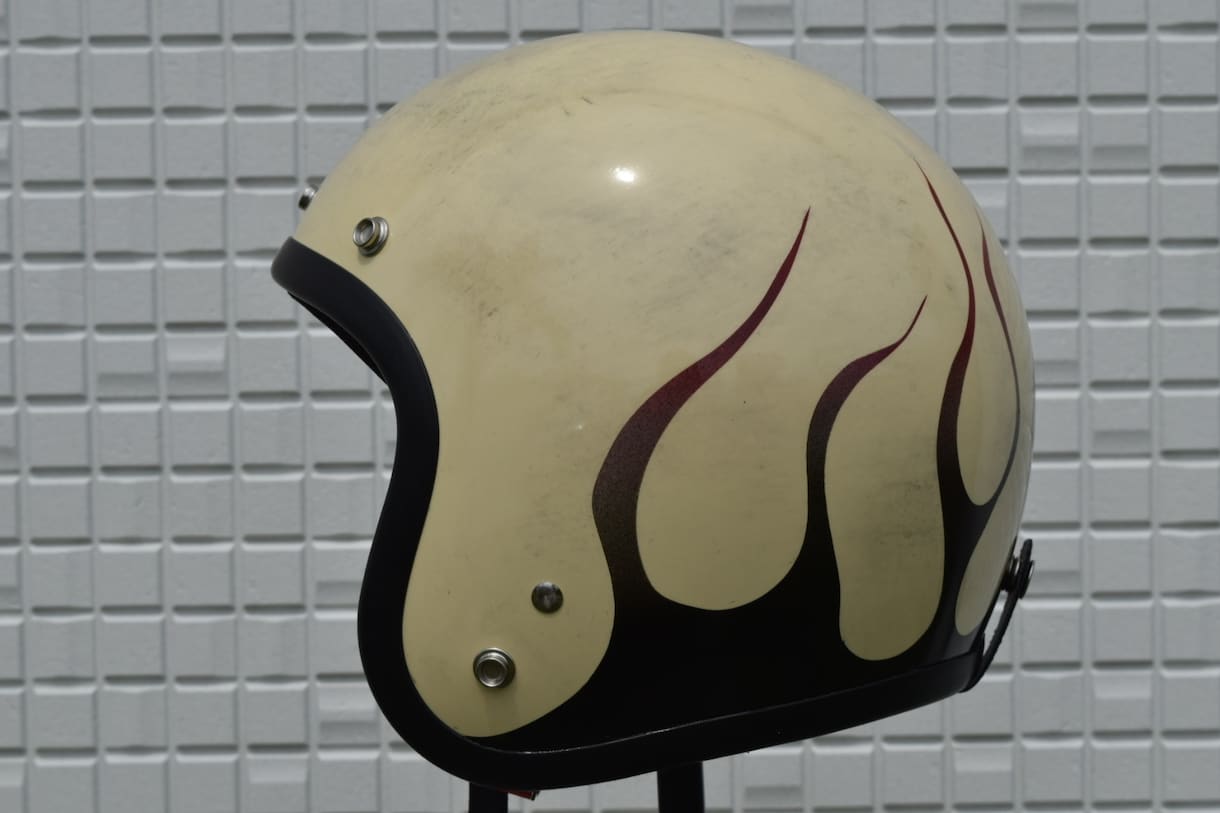 ヘルメットのカスタムペイントオーダー承ります プロの塗装屋がバイクに合ったヘルメットを作ります。 イメージ7