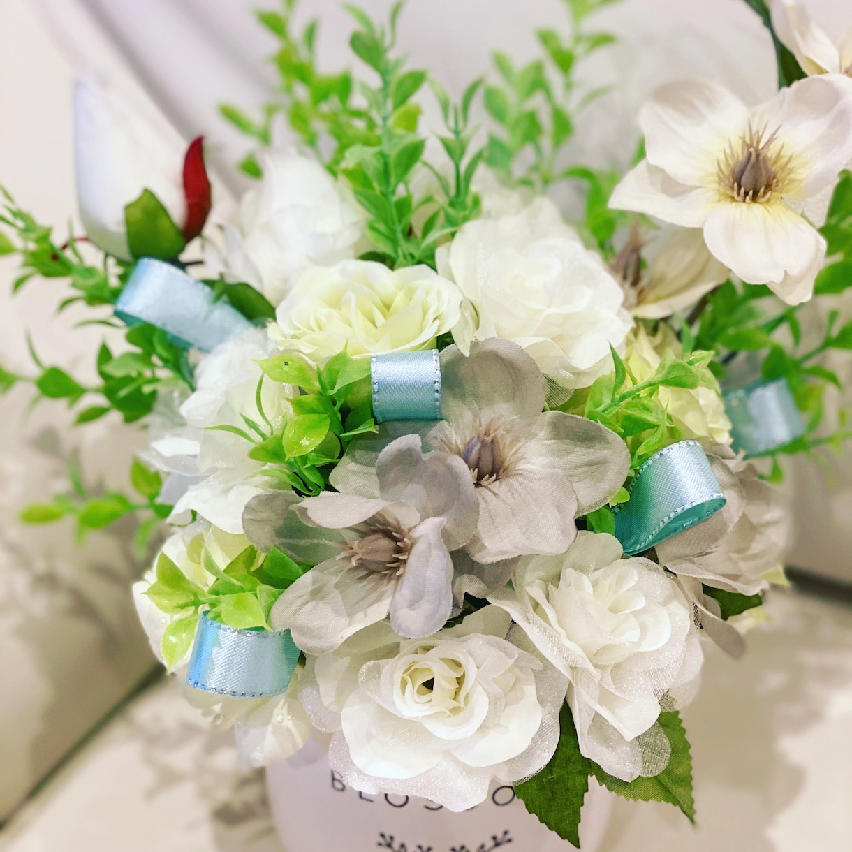 フラワーアレンジメントお造りいたします 贈り物やプレゼントにご自分のお家やお店にお花を飾ってみません イメージ1