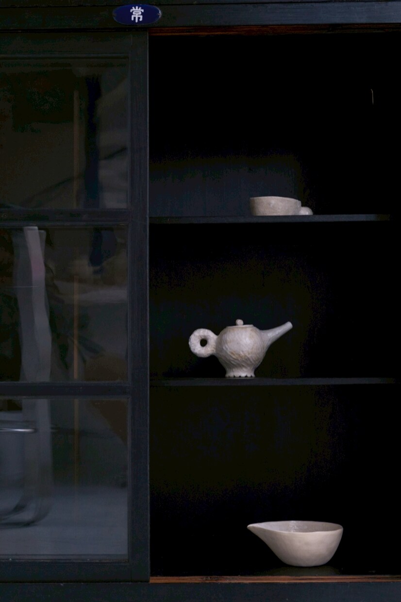 自然光で物撮りします 陶器、磁器、木器、布、すべて自然光で綺麗な質感を出します イメージ10