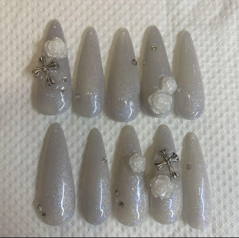 ネイルチップつくります 現品販売です！平日1〜2日で発送可能です イメージ1