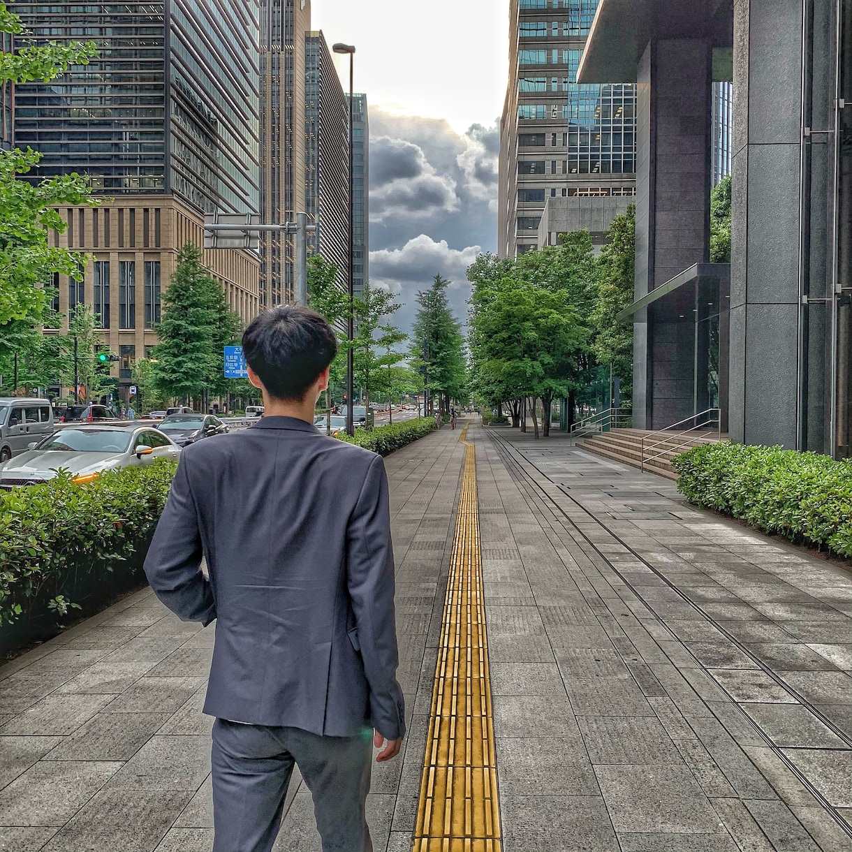 今悩んでること相談に乗ります 毎日色々な方とお会いしてる為、話す能力は長けてると思います。 イメージ1
