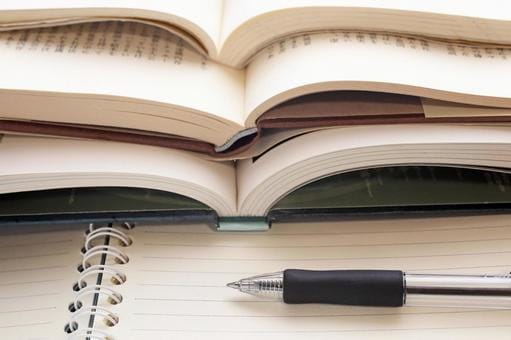 スペイン語を勉強している方のお手伝いを致します 基礎〜日常会話まで、もちろん文法も丁寧に添削、指導します。 イメージ1