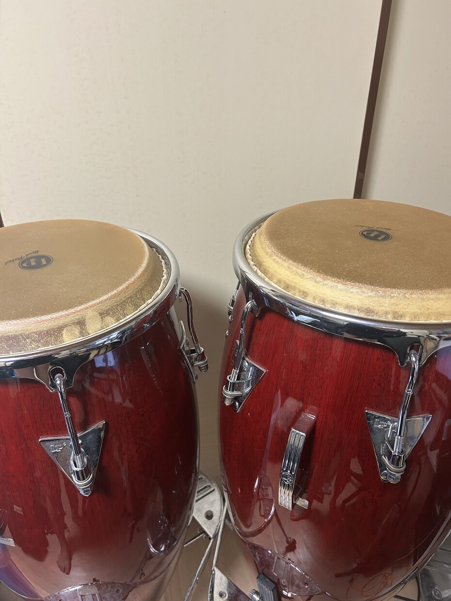 楽曲にパーカッションで演奏します いろんな楽器で楽曲に彩りを与えます イメージ2