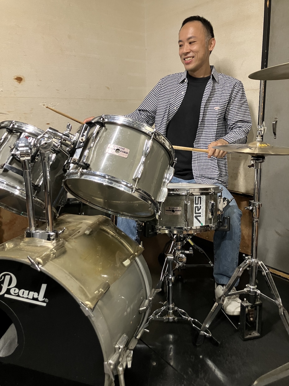 初心者の方へ音楽スタジオの雰囲気伝えます スタジオの雰囲気を感じてもらい、ドラムの解説も致します！！ イメージ1