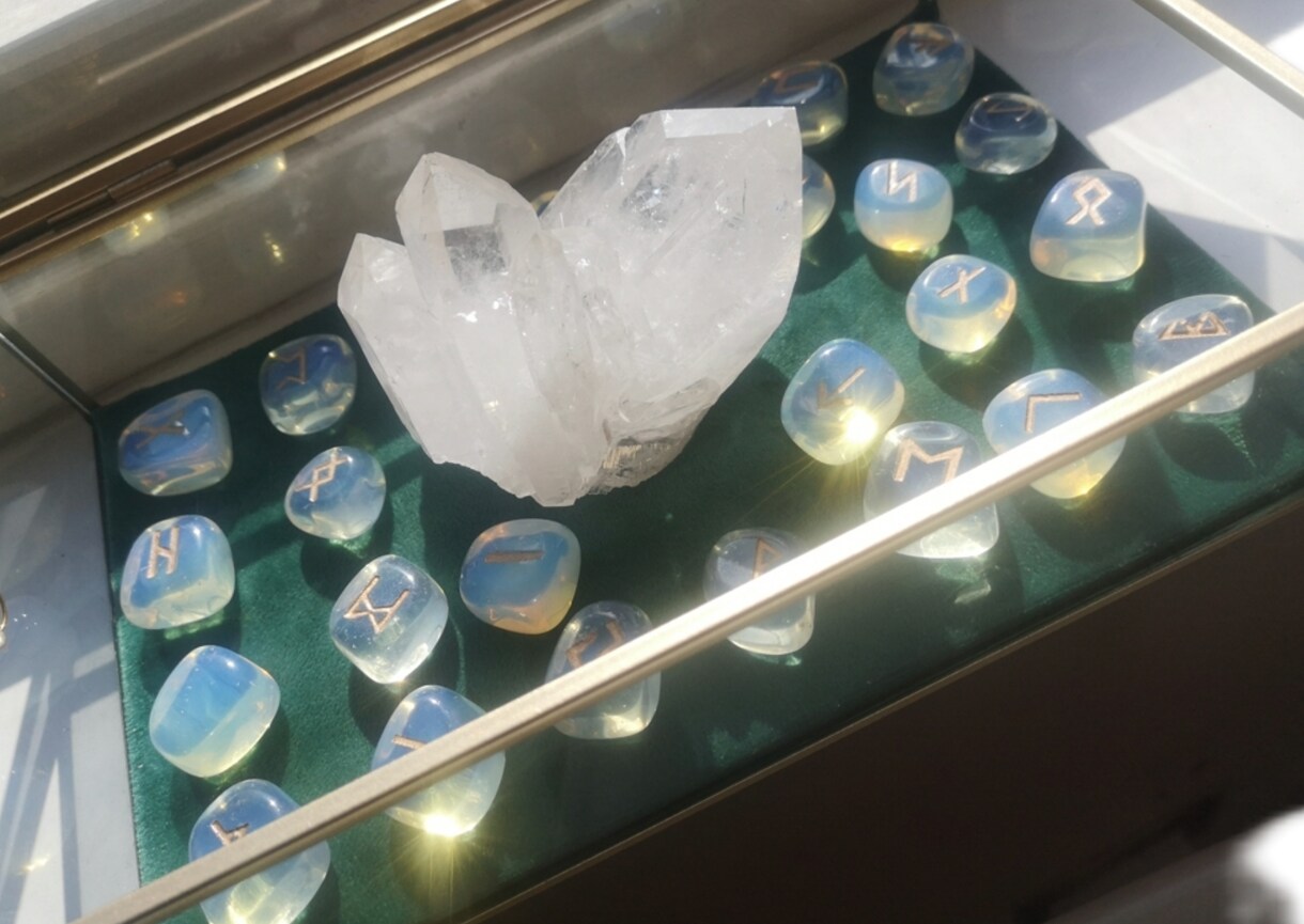 ３０歳までにドレスが着たい！ 結婚時期を占います あなたの結婚時期を日本唯一のサーメカード占い師が占います！ イメージ3